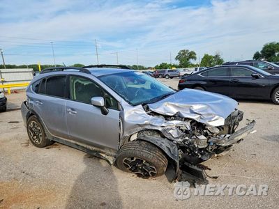 Czwarte zdjęcie samochodu z boku: 2017 SUBARU CROSSTREK PREMIUM VIN:JF2GPABCXH8220042 - miniatura