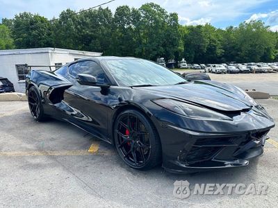 Czwarte zdjęcie samochodu z boku: 2023 CHEVROLET CORVETTE STINGRAY 1LT VIN:1G1YA2D40P5106799 - miniatura