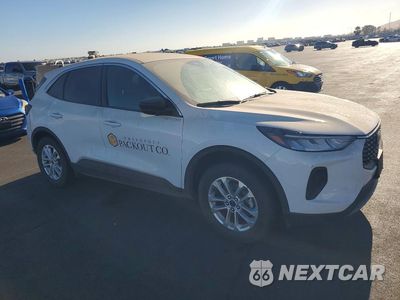 Czwarte zdjęcie samochodu z boku: 2023 FORD ESCAPE ACTIVE VIN:1FMCU0GN3PUA47282 - miniatura