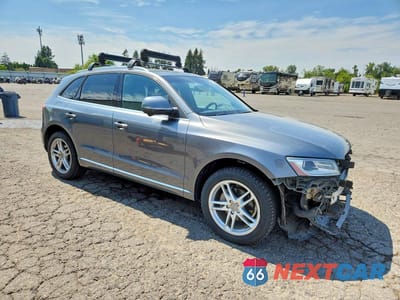 Czwarte zdjęcie samochodu z boku: 2015 AUDI Q5 PREMIUM PLUS VIN:WA1LFAFP4FA046837 - miniatura