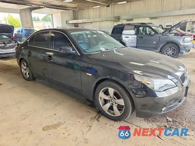 Czwarte zdjęcie samochodu z boku: 2007 BMW 530 XI VIN:WBANF73537CY17974 - miniatura