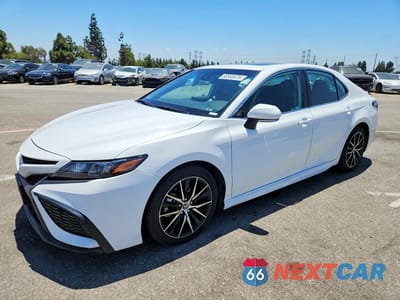 2023 TOYOTA CAMRY HYBRID SE 4T1S31AK3PU605134 - główne zdjęcie licytacji z USA - miniatura