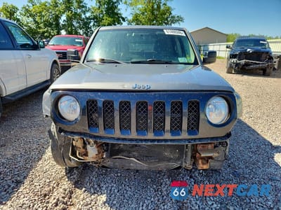 Piąte zdjęcie samochodu w środku: 2012 JEEP PATRIOT SPORT VIN:1C4NJPBB6CD566235 - miniatura