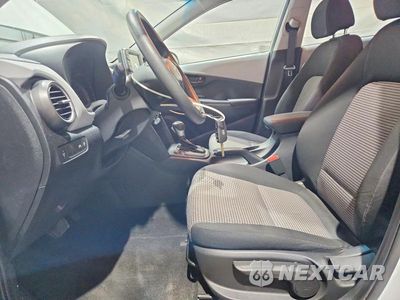 Zdjęcie 7 z 13 samochodu: 2019 HYUNDAI KONA SE VIN:KM8K1CAA2KU279313 - miniatura