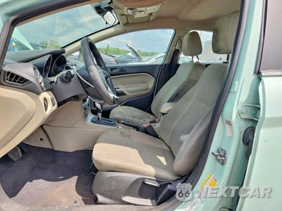 Zdjęcie 7 z 12 samochodu: 2019 FORD FIESTA SE VIN:3FADP4BJ2KM155343 - miniatura