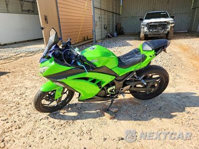 Trzecie zdjęcie samochodu z tyłu: 2015 KAWASAKI EX300 B VIN:JKAEX8B19FDA21837 - miniatura