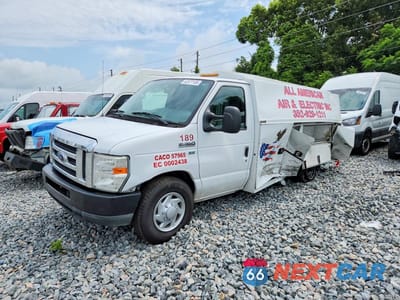 2017 FORD ECONOLINE E350 SUPER DUTY CUTAWAY VAN 1FDWE3F68HDC39045 - główne zdjęcie licytacji z USA - miniatura