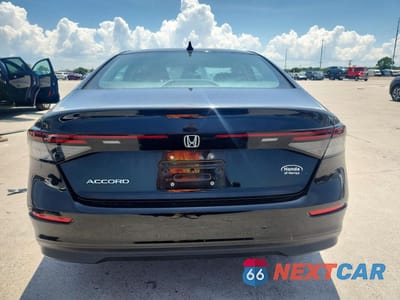 Zdjęcie 6 z 13 samochodu: 2023 HONDA ACCORD LX VIN:1HGCY1F29PA054245 - miniatura