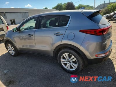 Drugie zdjęcie samochodu z przodu: 2019 KIA SPORTAGE LX VIN:KNDPM3AC0K7599151 - miniatura