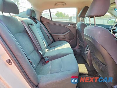 Zdjęcie 10 z 12 samochodu: 2014 KIA OPTIMA HYBRID VIN:KNAGM4AD1E5070318 - miniatura