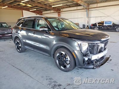 Czwarte zdjęcie samochodu z boku: 2025 KIA SORENTO EX VIN:KNDRH4JG9S5429131 - miniatura