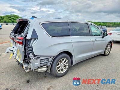 Trzecie zdjęcie samochodu z tyłu: 2026 CHRYSLER PACIFICA SELECT VIN:2C4RC1BG4TR155479 - miniatura