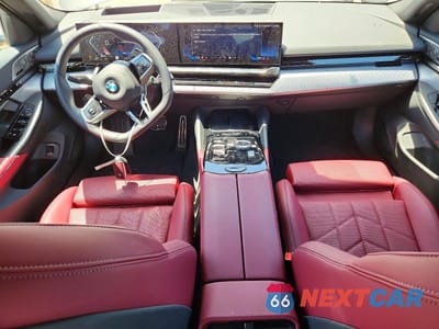 Zdjęcie 8 z 12 samochodu: 2026 BMW 530 I VIN:WBA43FJ02TCU99717 - miniatura