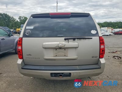 Zdjęcie 6 z 13 samochodu: 2009 CHEVROLET SUBURBAN K1500 LT VIN:1GNFK26309R251831 - miniatura