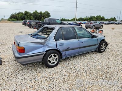 Trzecie zdjęcie samochodu z tyłu: 1990 HONDA ACCORD LX VIN:JHMCB7656LC136721 - miniatura