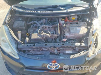 Zdjęcie 11 z 12 samochodu: 2016 TOYOTA PRIUS C TWO VIN:JTDKDTB33G1119963 - miniatura