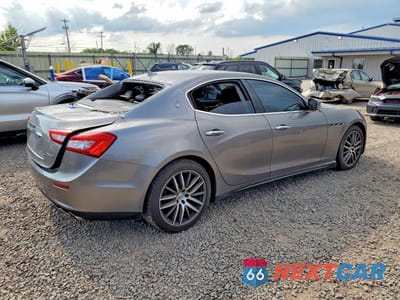 Trzecie zdjęcie samochodu z tyłu: 2016 MASERATI GHIBLI S VIN:ZAM57RTA6G1181115 - miniatura