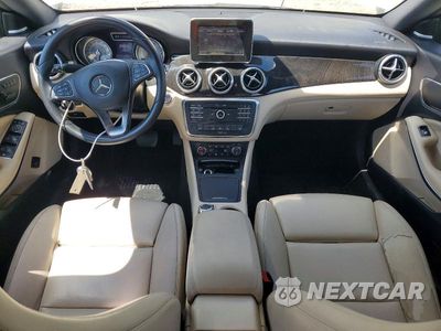Zdjęcie 8 z 12 samochodu: 2016 MERCEDES-BENZ CLA 250 VIN:WDDSJ4EB3GN316390 - miniatura