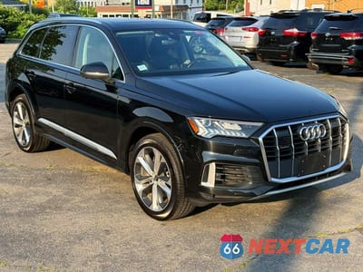 Czwarte zdjęcie samochodu z boku: 2023 AUDI Q7 PREMIUM PLUS VIN:WA1LXBF78PD011866 - miniatura