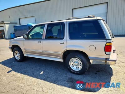 Drugie zdjęcie samochodu z przodu: 1997 FORD EXPLORER VIN:1FMDU34E9VZB66657 - miniatura