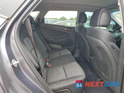 Zdjęcie 11 z 13 samochodu: 2018 HYUNDAI TUCSON VALUE VIN:KM8J3CA26JU804712 - miniatura
