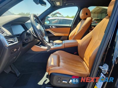 Zdjęcie 7 z 13 samochodu: 2019 BMW X5 XDRIVE40I VIN:5UXCR6C5XKLK88610 - miniatura
