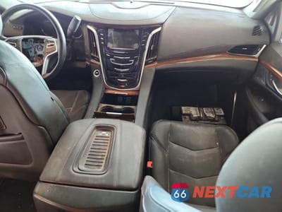 Zdjęcie 8 z 12 samochodu: 2019 CADILLAC ESCALADE LUXURY VIN:1GYS3BKJ2KR104063 - miniatura