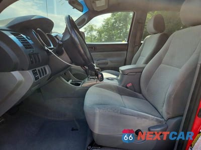 Zdjęcie 7 z 12 samochodu: 2006 TOYOTA TACOMA V6 VIN:5TELU42N46Z216346 - miniatura