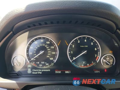 Zdjęcie 9 z 13 samochodu: 2018 BMW X5 SDRIVE35I VIN:5UXKR2C54J0X09340 - miniatura