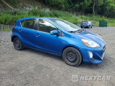 Czwarte zdjęcie samochodu z boku: 2016 TOYOTA PRIUS C TWO VIN:JTDKDTB39G1123225 - miniatura