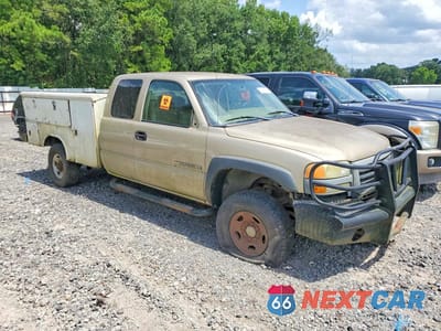 Czwarte zdjęcie samochodu z boku: 2005 GMC SIERRA K2500 HEAVY DUTY VIN:1GTHK29U95E217880 - miniatura