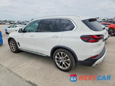 Drugie zdjęcie samochodu z przodu: 2025 BMW X5 XDRIVE50E VIN:5UX43EU06S9X96024 - miniatura