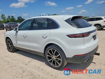 Drugie zdjęcie samochodu z przodu: 2019 PORSCHE CAYENNE S VIN:WP1AB2AY1KDA63889 - miniatura