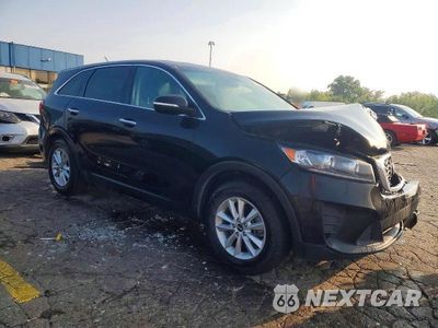 Czwarte zdjęcie samochodu z boku: 2019 KIA SORENTO L VIN:5XYPG4A31KG530906 - miniatura