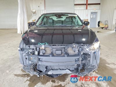 Piąte zdjęcie samochodu w środku: 2018 MAZDA 3 TOURING VIN:3MZBN1V32JM197767 - miniatura