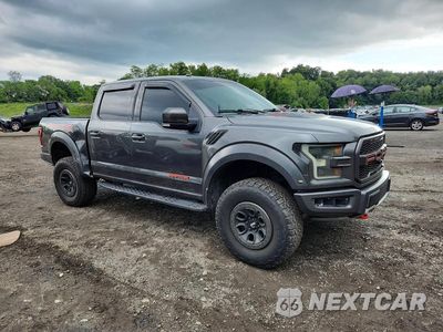 Czwarte zdjęcie samochodu z boku: 2017 FORD F150 RAPTOR VIN:1FTFW1RGXHFA94282 - miniatura