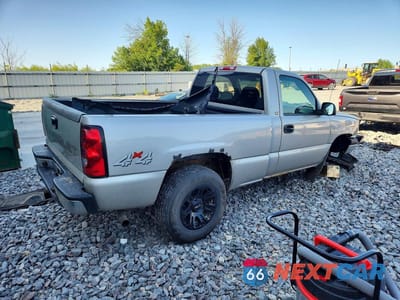 Trzecie zdjęcie samochodu z tyłu: 2005 CHEVROLET SILVERADO K1500 VIN:1GCEK14X55Z245344 - miniatura