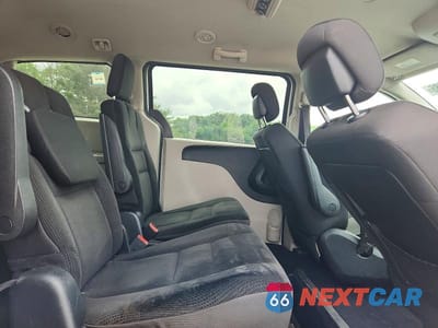 Zdjęcie 11 z 13 samochodu: 2019 DODGE GRAND CARAVAN SE VIN:2C4RDGBG2KR777318 - miniatura