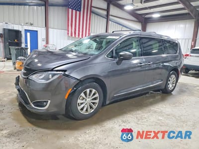2018 CHRYSLER PACIFICA TOURING L 2C4RC1BG7JR193835 - główne zdjęcie licytacji z USA - miniatura