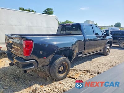 Trzecie zdjęcie samochodu z tyłu: 2023 CHEVROLET SILVERADO K3500 HIGH COUNTRY VIN:1GC4YVEY2PF172785 - miniatura
