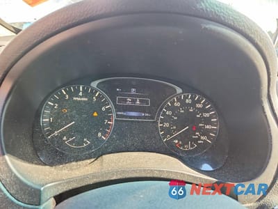 Zdjęcie 9 z 12 samochodu: 2016 NISSAN ALTIMA 2.5 S VIN:1N4AL3AP5GN340711 - miniatura
