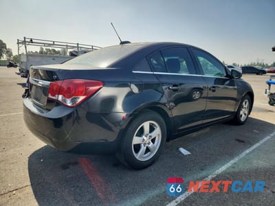 Trzecie zdjęcie samochodu z tyłu: 2015 CHEVROLET CRUZE LT VIN:1G1PC5SB7F7184864 - miniatura