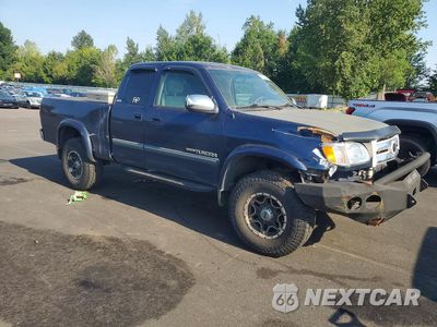 Czwarte zdjęcie samochodu z boku: 2003 TOYOTA TUNDRA SR5 VIN:5TBBT441X3S366892 - miniatura