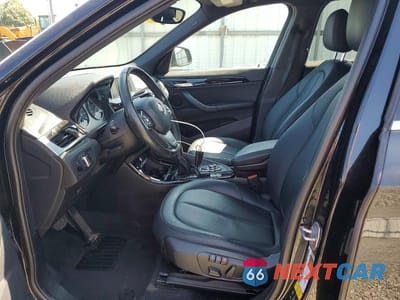 Zdjęcie 7 z 13 samochodu: 2016 BMW X1 XDRIVE28I VIN:WBXHT3C36GP881986 - miniatura