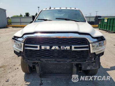Piąte zdjęcie samochodu w środku: 2022 RAM 3500 VIN:3C7WR9CLXNG197114 - miniatura