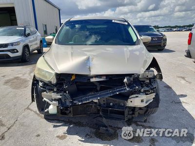 Piąte zdjęcie samochodu w środku: 2017 FORD ESCAPE SE VIN:1FMCU0GDXHUC73375 - miniatura