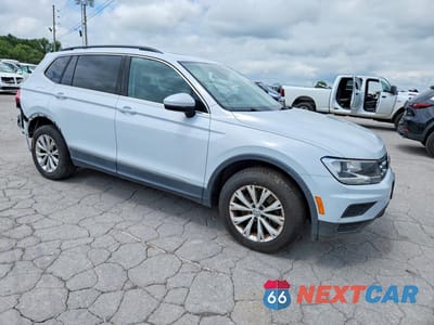 Czwarte zdjęcie samochodu z boku: 2018 VOLKSWAGEN TIGUAN SE/SEL VIN:3VV3B7AX4JM104681 - miniatura
