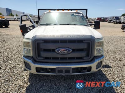 Piąte zdjęcie samochodu w środku: 2016 FORD F350 SUPER DUTY VIN:1FDRF3GT4GEC31936 - miniatura