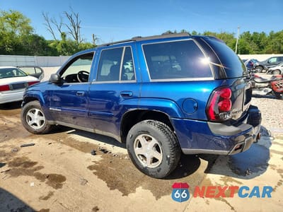 Drugie zdjęcie samochodu z przodu: 2004 CHEVROLET TRAILBLAZER LS VIN:1GNDT13S242349898 - miniatura