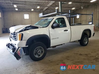 2007 GMC SIERRA C2500 HEAVY DUTY 1GTHC24KX7E551714 - główne zdjęcie licytacji z USA - miniatura
